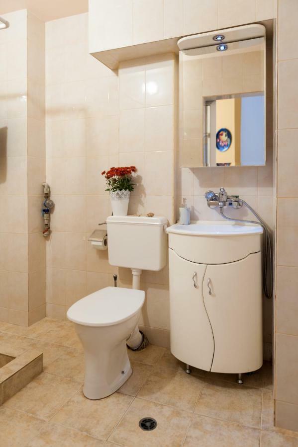 Vitosha Blvd - Family And Friends Apartemen *